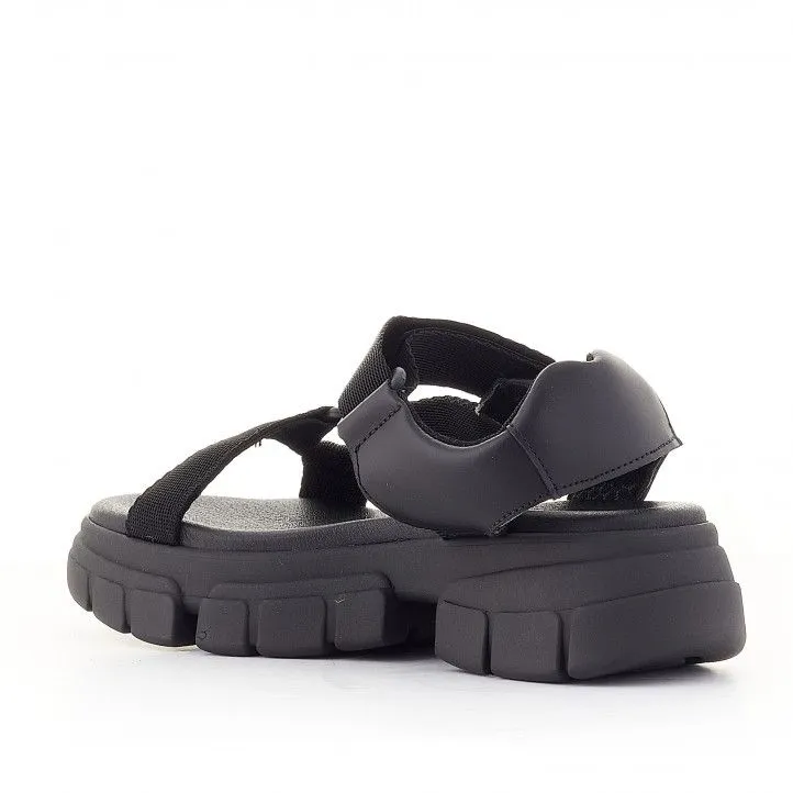 Sandalias plataformas Redlove norma negras con suela dentada