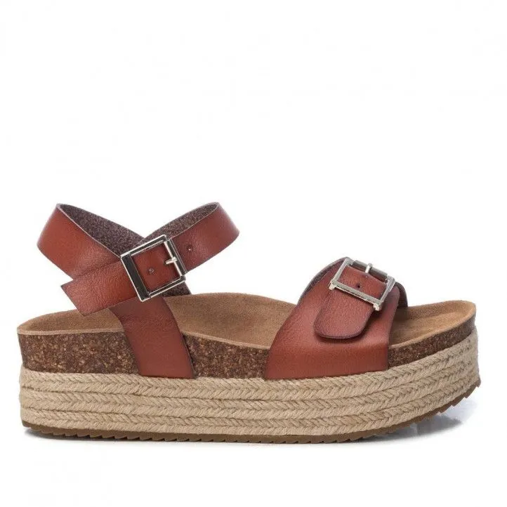 Sandalias plataformas Xti 3557602 camel