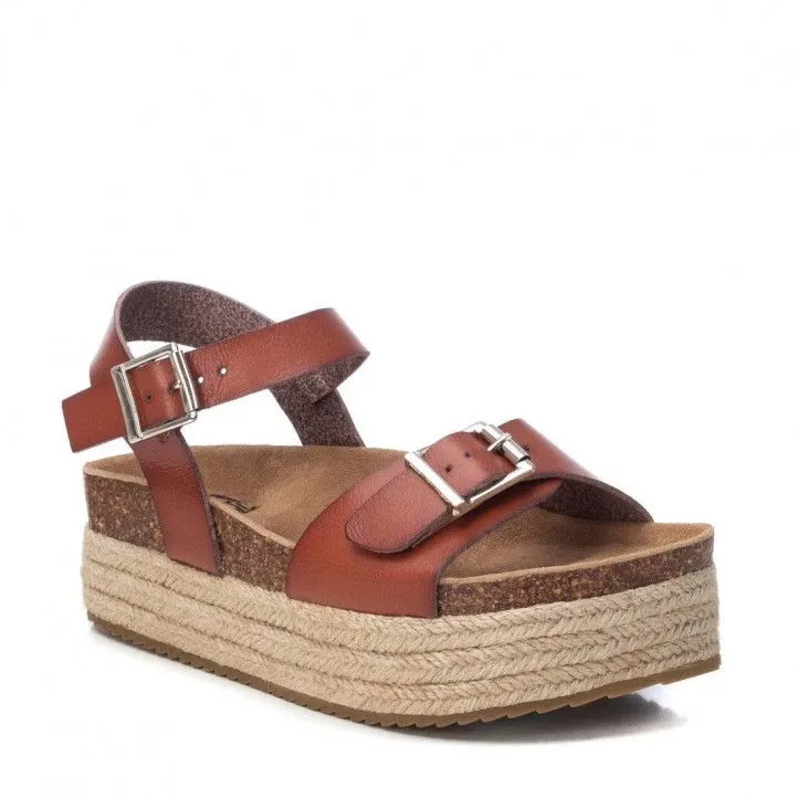 Sandalias plataformas Xti 3557602 camel