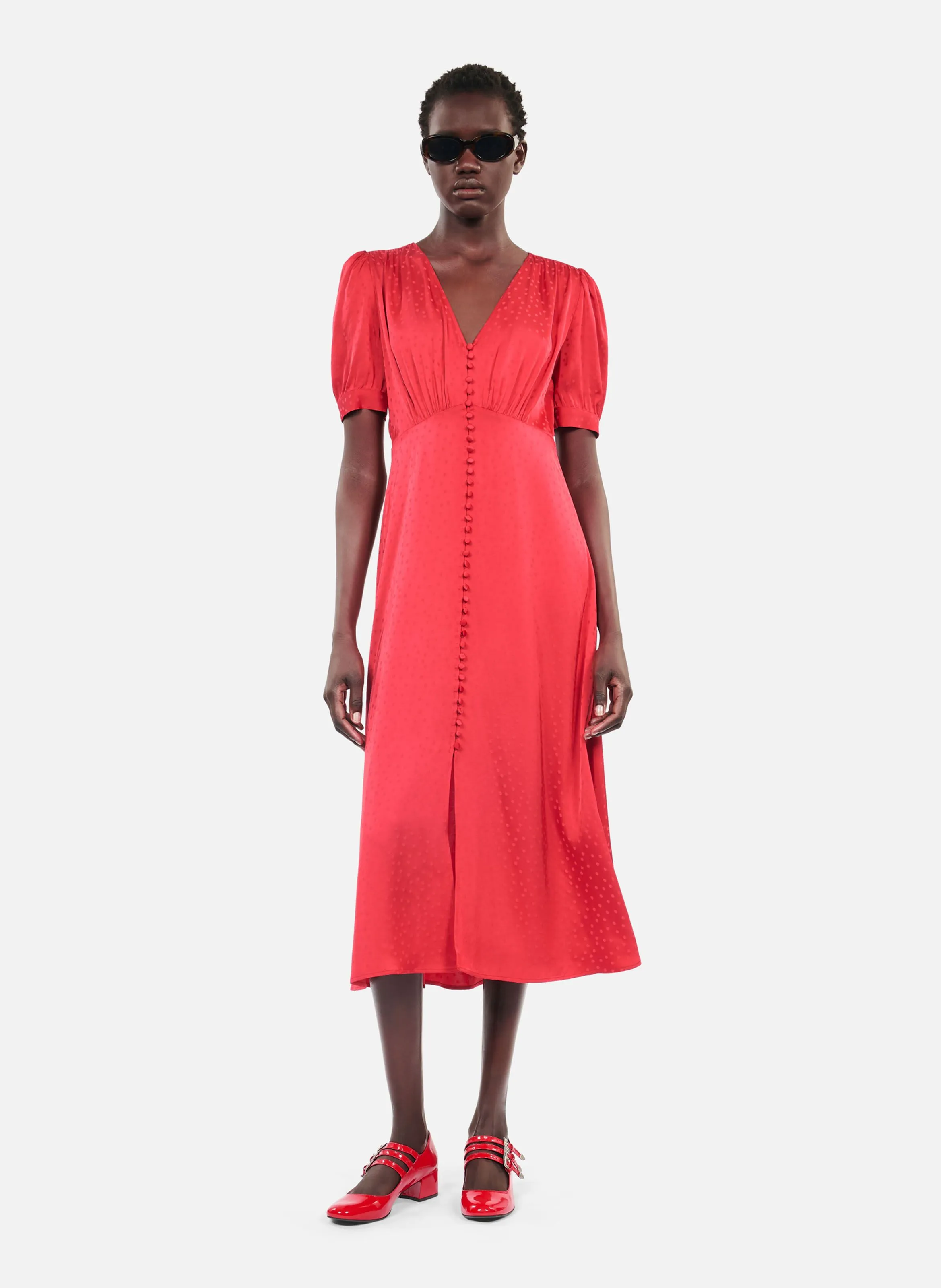 THE KOOPLES Vestido recto con cuello en V en jacquard estampado en rojo