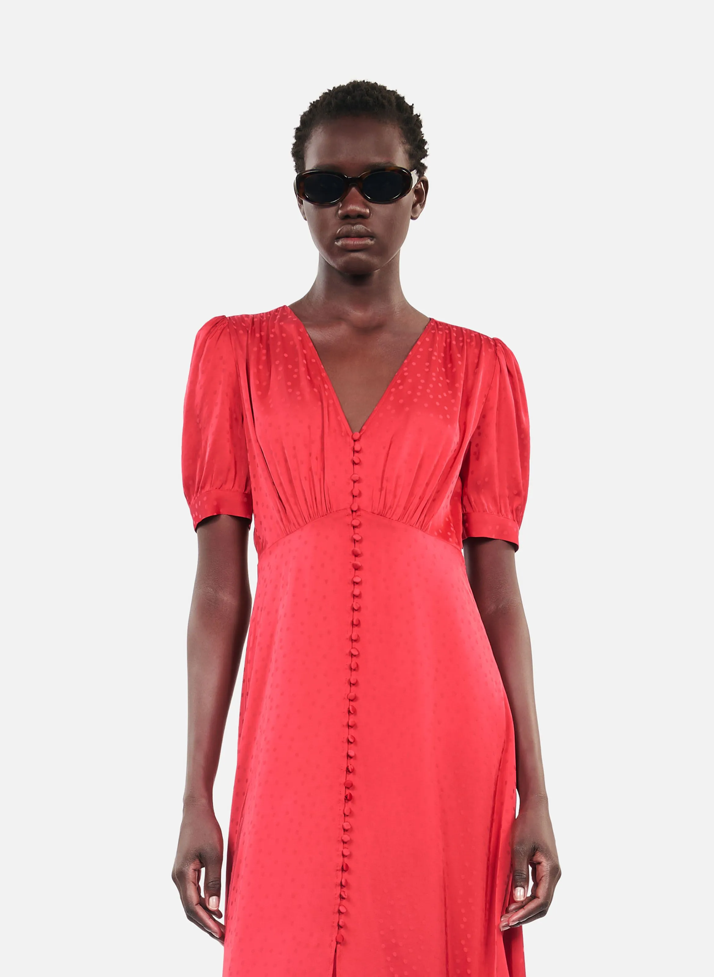 THE KOOPLES Vestido recto con cuello en V en jacquard estampado en rojo